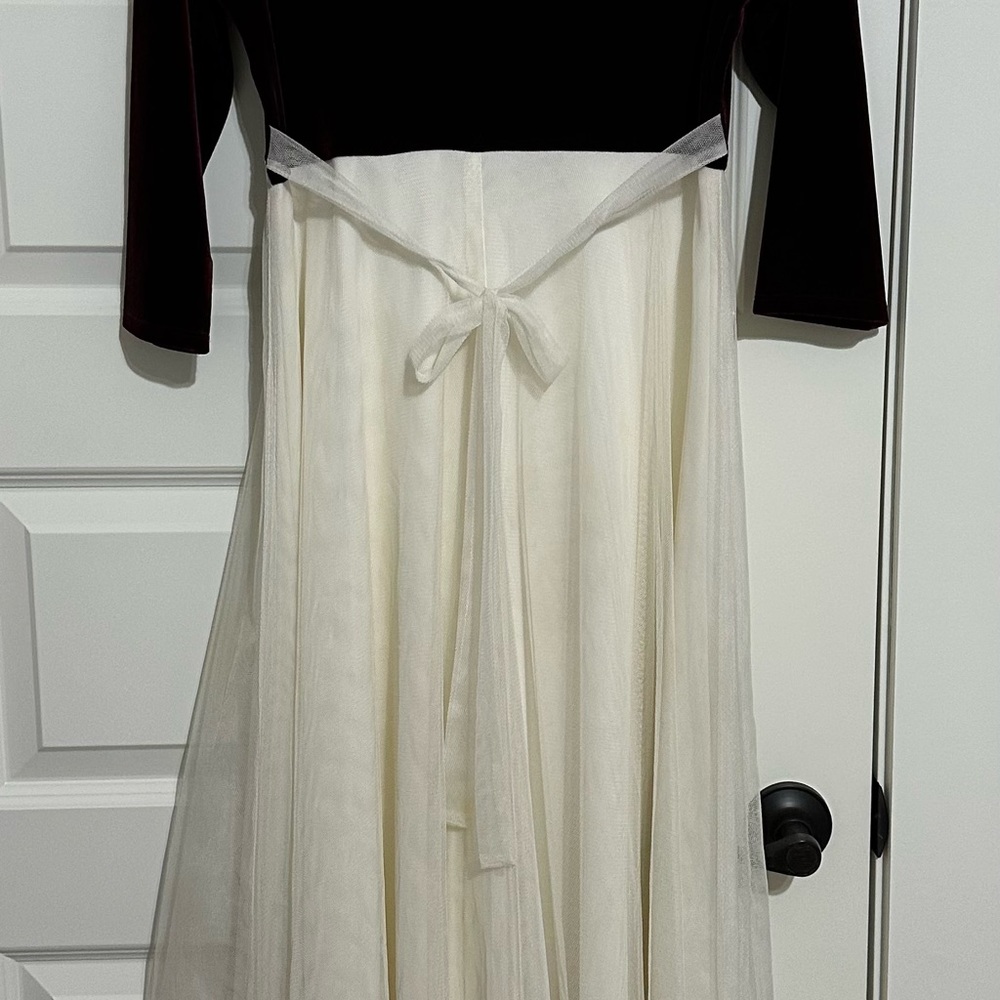 Long adorable dress size 16.